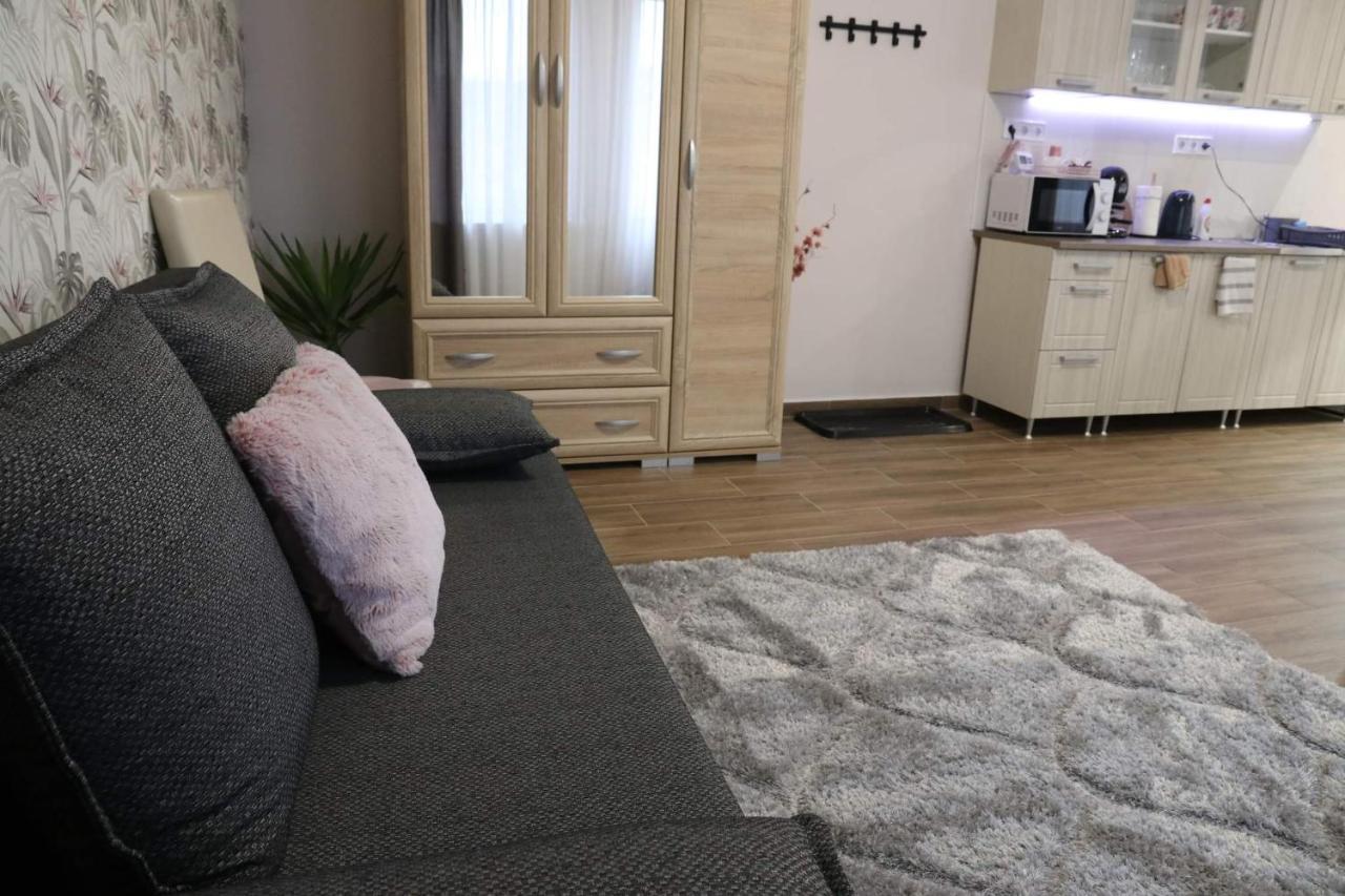 Varfal Apartman Эгер Экстерьер фото