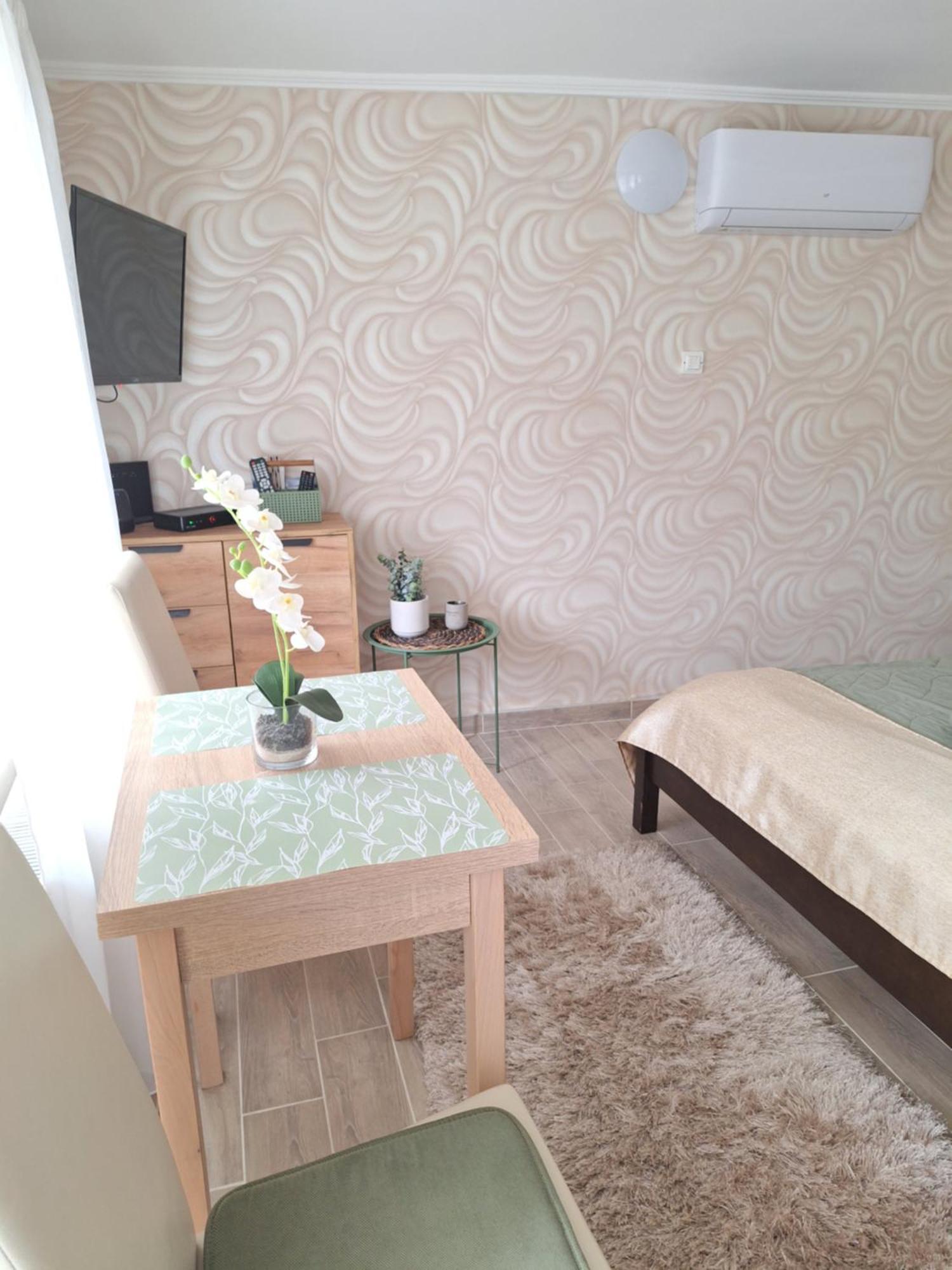 Varfal Apartman Эгер Экстерьер фото