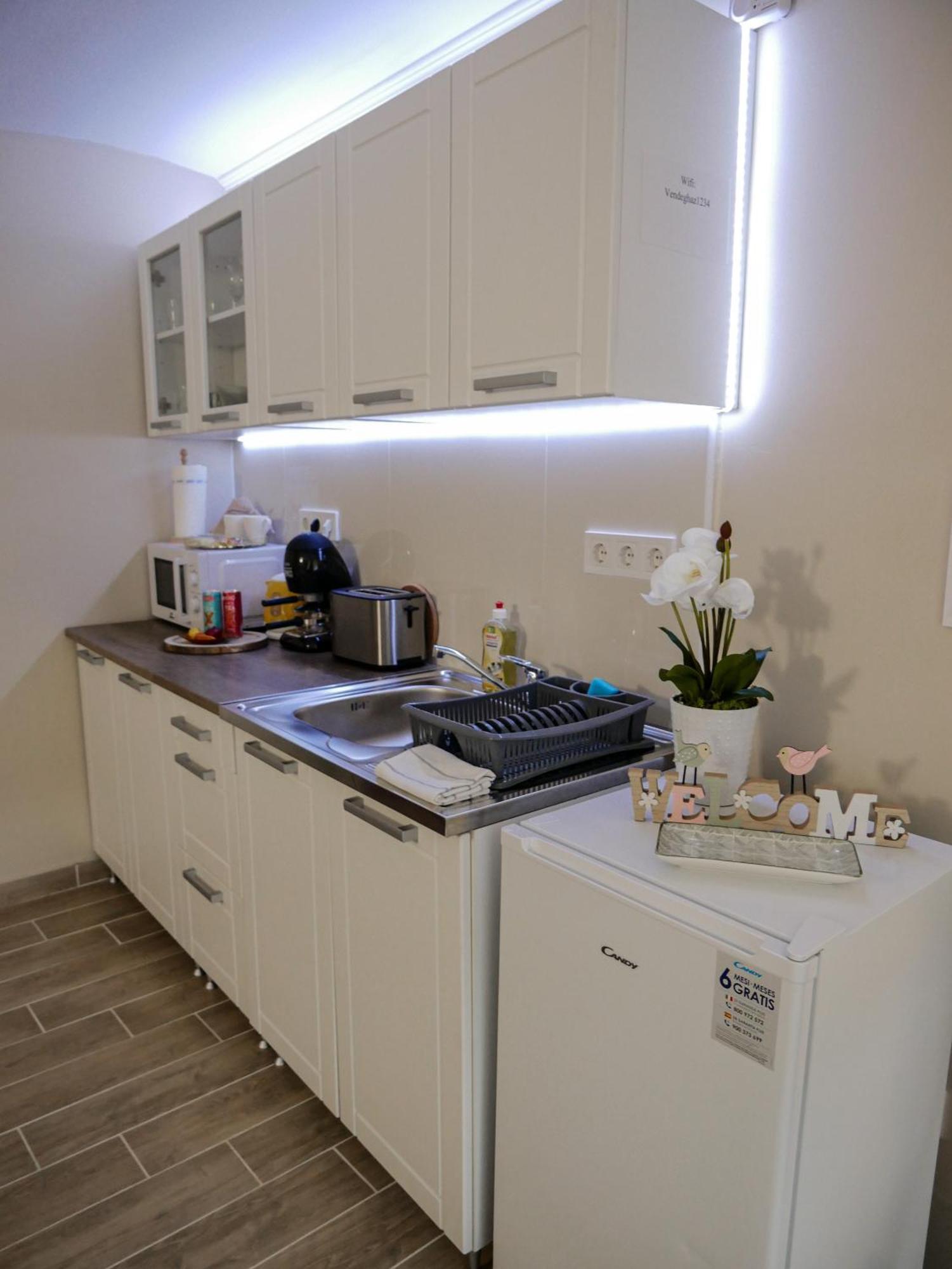 Varfal Apartman Эгер Номер фото