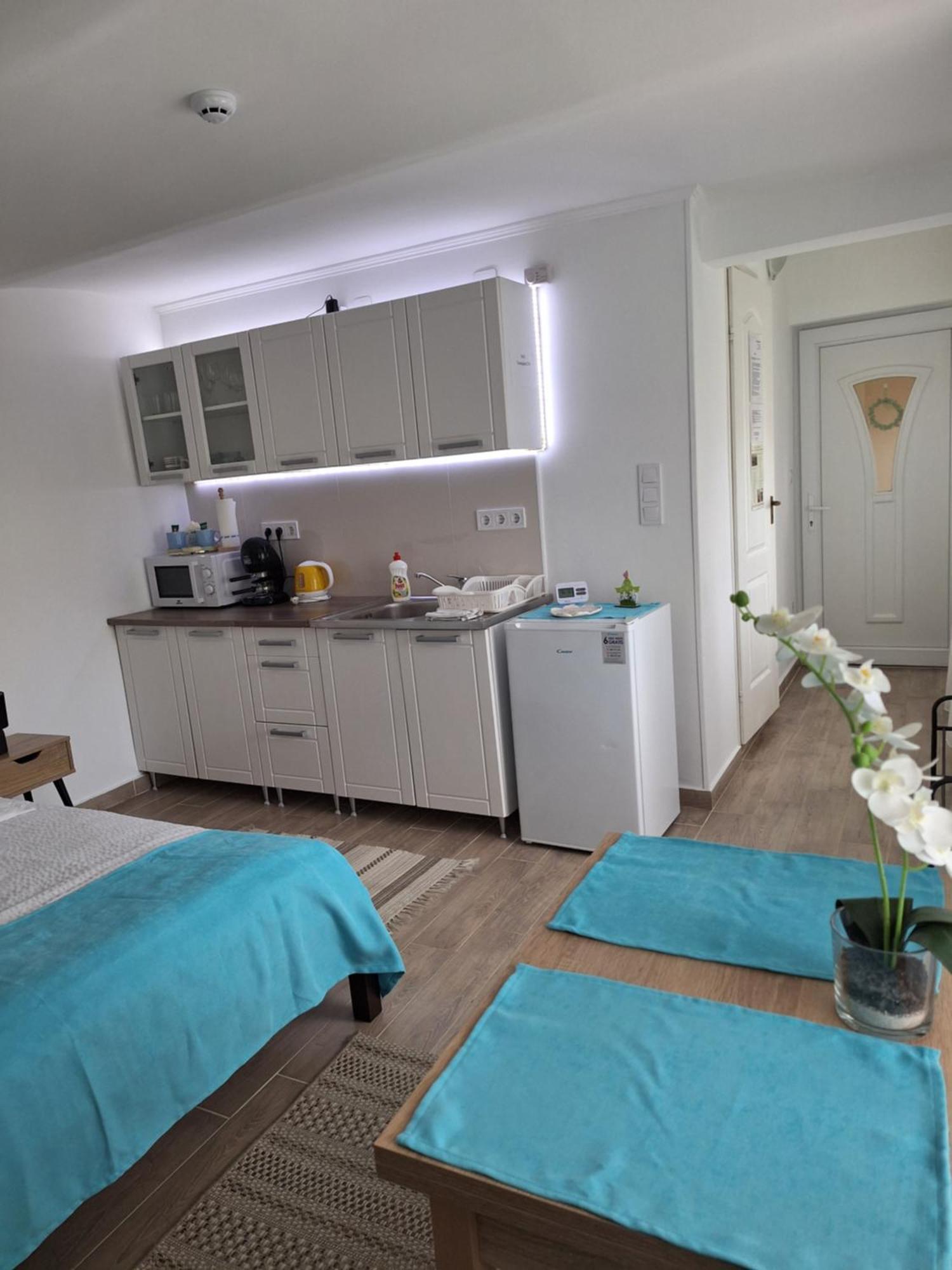 Varfal Apartman Эгер Номер фото