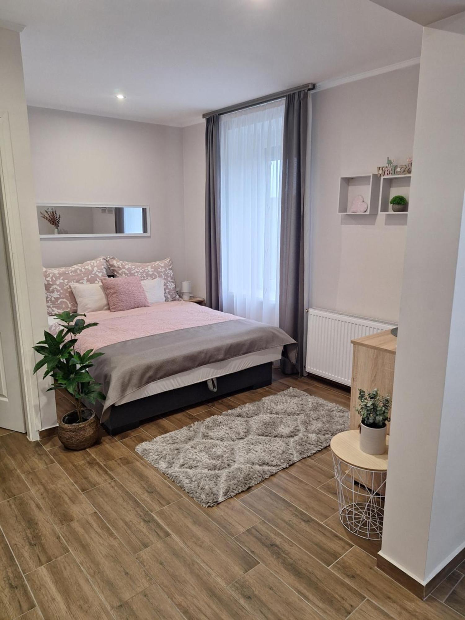 Varfal Apartman Эгер Номер фото